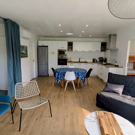 別荘 New House With Garden - Near *