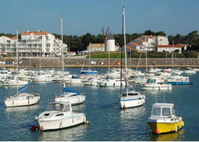 Vakantiehuis New House With Garden - Near